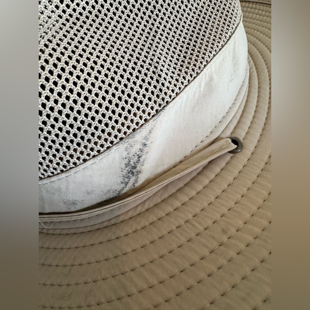 Outdoor Hat - Picture 3 of 3
